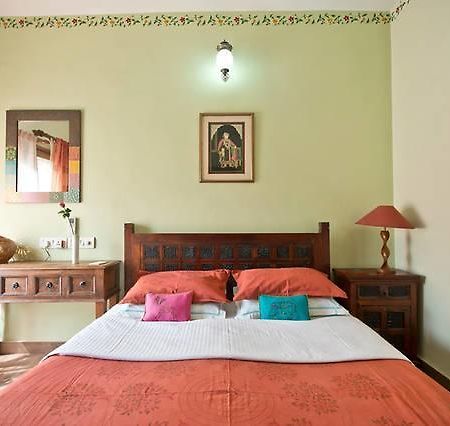 Bed and Breakfast Chhoti Haveli Neu-Delhi Exterior foto